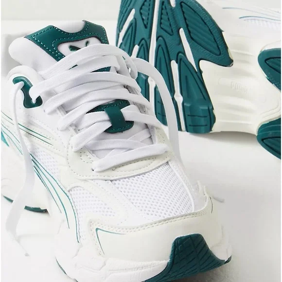 Puma Teveris Nitro Metallic Sneakers BNWT beautiful green color sz 10 - Picture 3 of 7